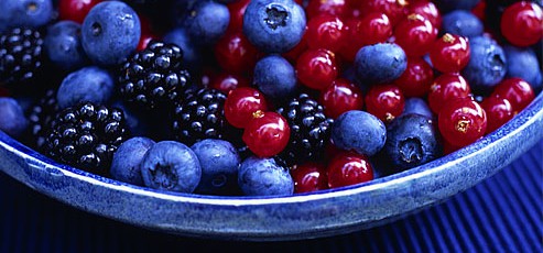 Какие продукты окрашивают зубы?