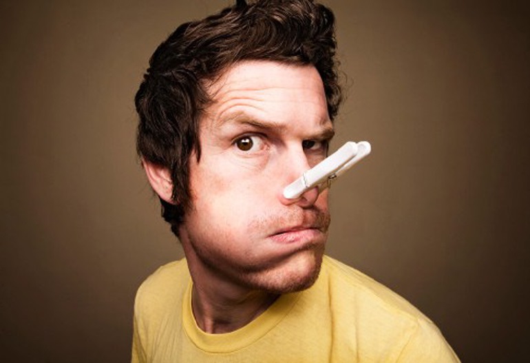 Неприятный запах изо рта. Как быть?